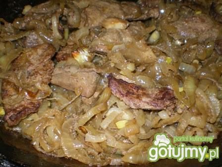 Wątróbka z cebulką Wątróbka z cebulką