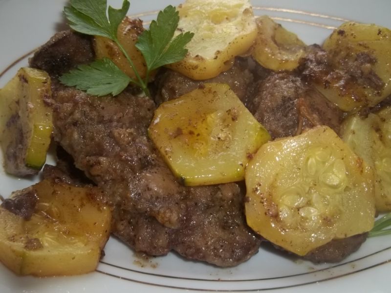 Wątróbka z cukinią Wątróbka z cukinią