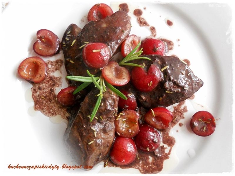 Wątróbka z czereśniami 