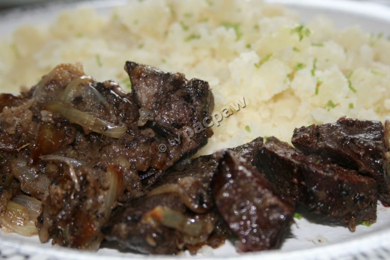 Wątróbka z dzika smażona z antonówkami