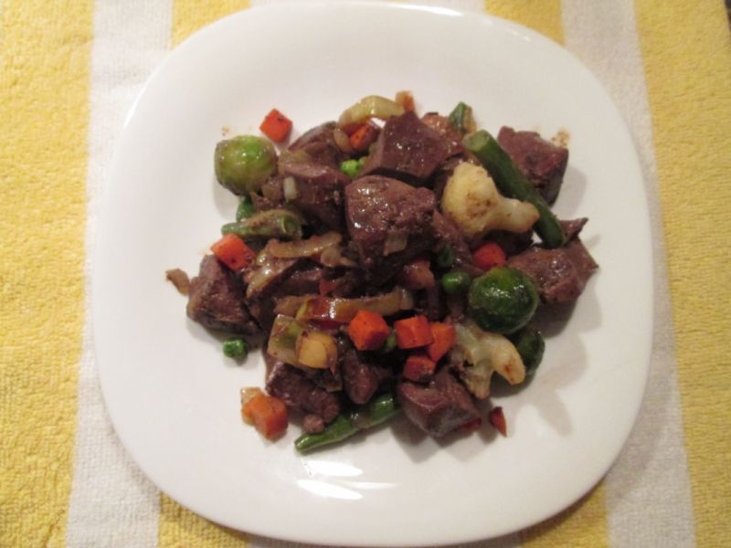 Wątróbka z indyka z warzywami Wątróbka z indyka z warzywami