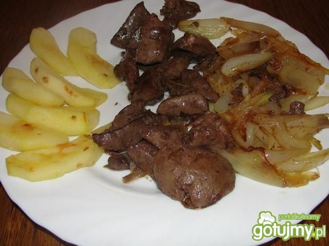 Wątróbka z jabłkiem i cebulą. Wątróbka z jabłkiem i cebulą.