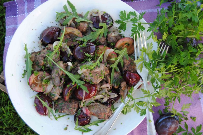 Wątróbka ze śliwką Wątróbka ze śliwką