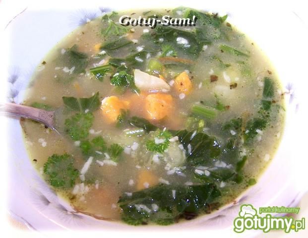 Wegańska zupa z rzepy i batatów