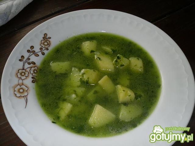 Wegańska zupa ze szpinakiem