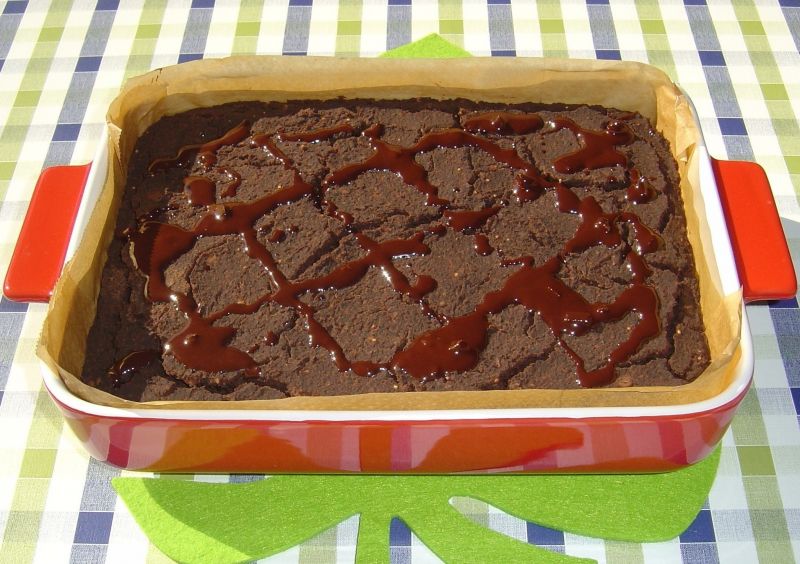 Wegańskie brownie z czarną fasolą i bananami