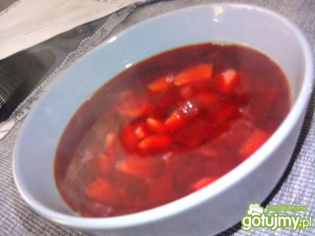Wegetariański barszcz z fasolą