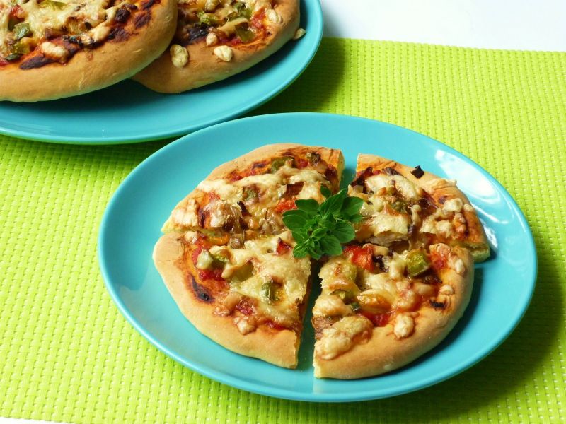 Wegetariańskie mini pizze Wegetariańskie mini pizze