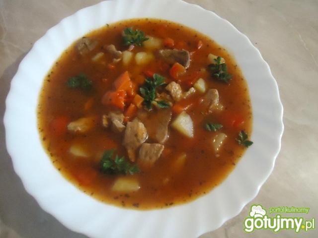 Węgierska zupa gulaszowa 3