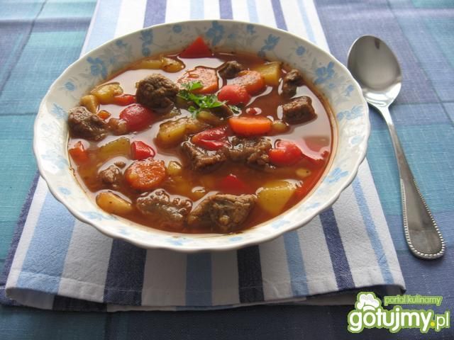 Węgierska zupa gulaszowa. Węgierska zupa gulaszowa.