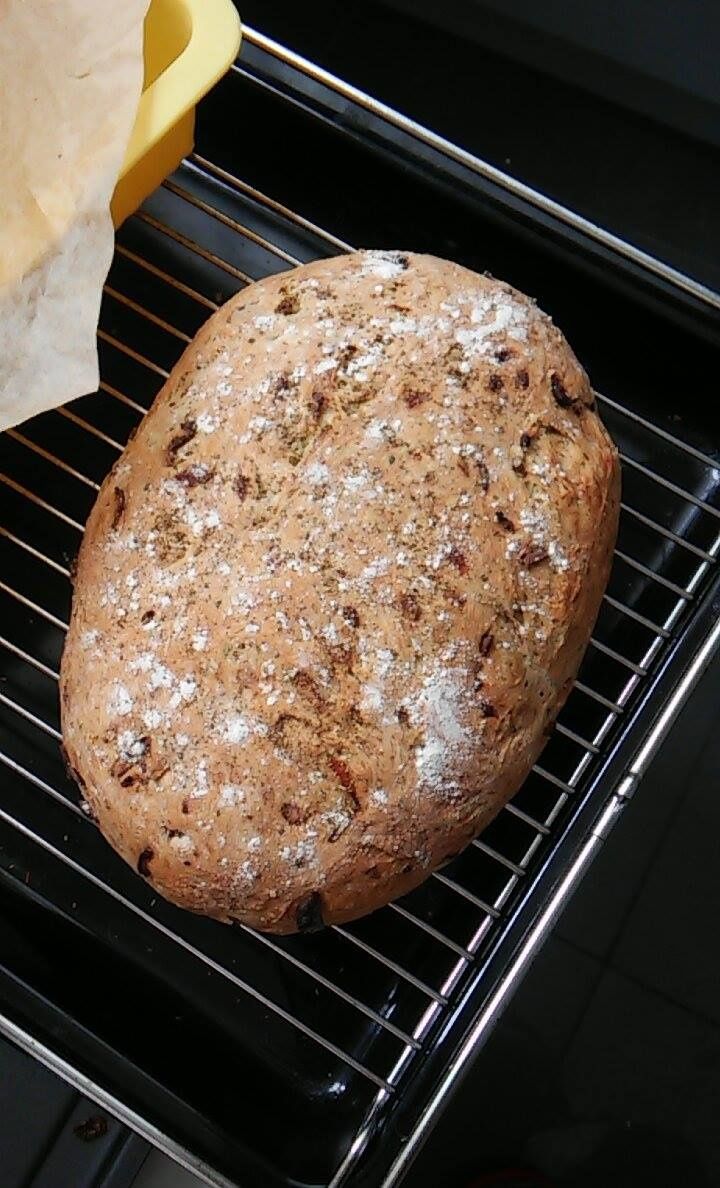 Wiejski chleb na Wielkanoc  Wiejski chleb na Wielkanoc