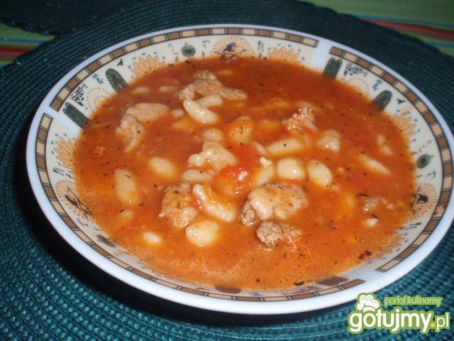 Wiejski kociołek z zacierkami