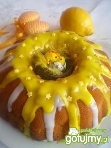 Wielkanocna babka cytrynowa. Wielkanocna babka cytrynowa.