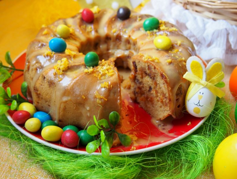 Wielkanocna babka krówkowa