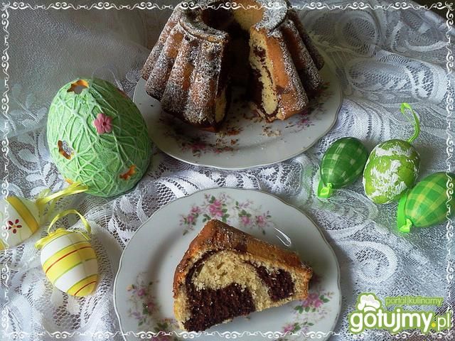 Wielkanocna babka marmurkowa