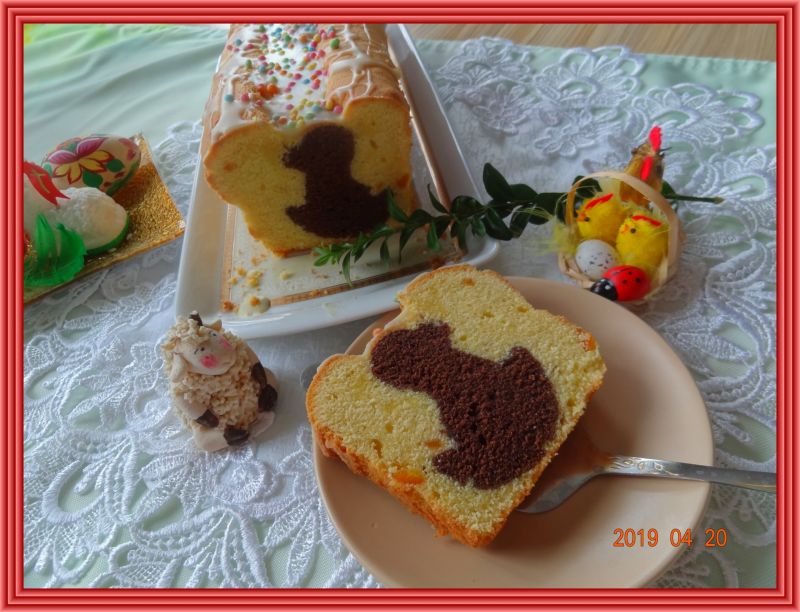 Wielkanocna babka z kaczuszką Wielkanocna babka z kaczuszką
