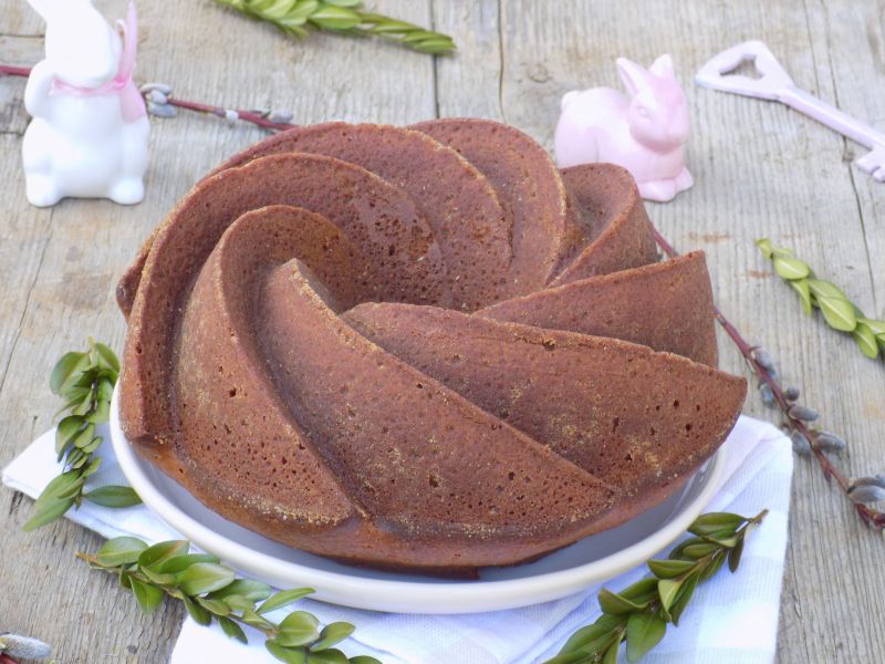 Wielkanocna babka z masą kukułkową 