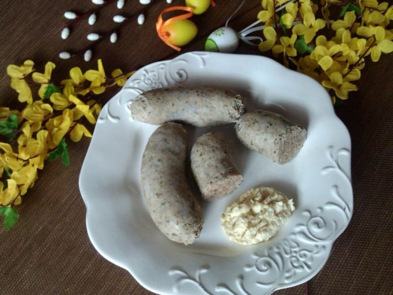 Wielkanocna biała kiełbasa 