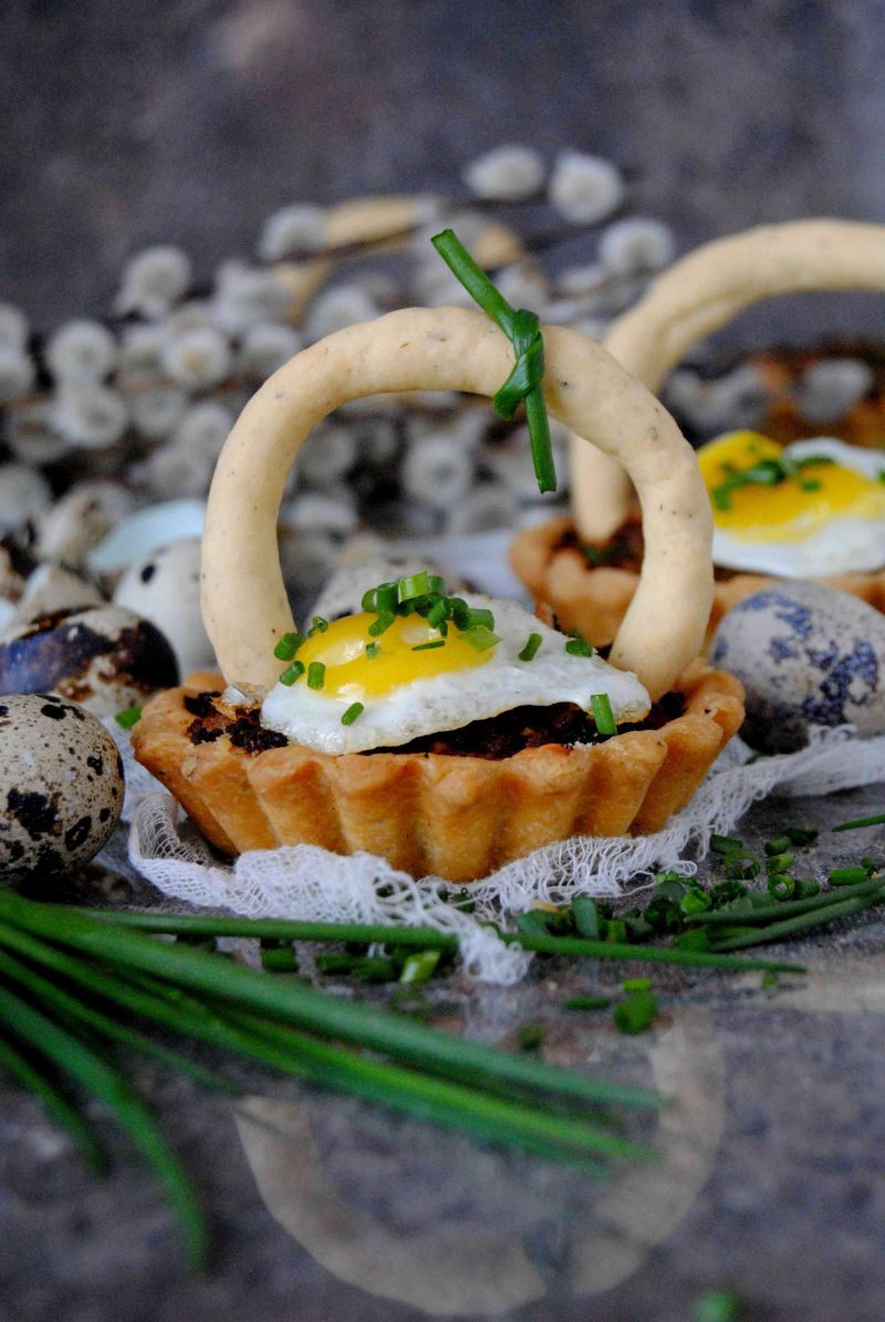 Wielkanocne tartaletki na ciepło 