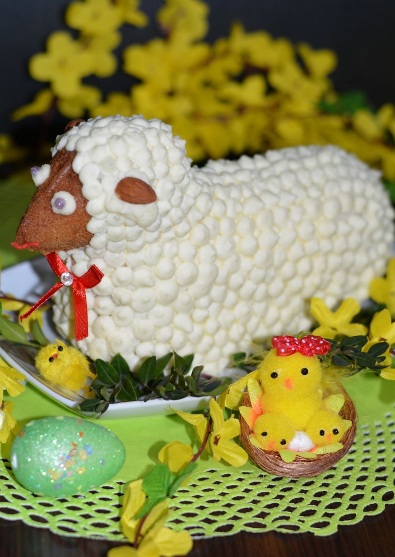 Wielkanocny cytrynowy Baranek Wielkanocny cytrynowy Baranek