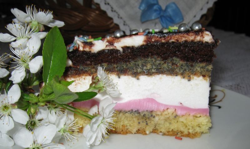 Wielokolorowe ciasto  Wielokolorowe ciasto