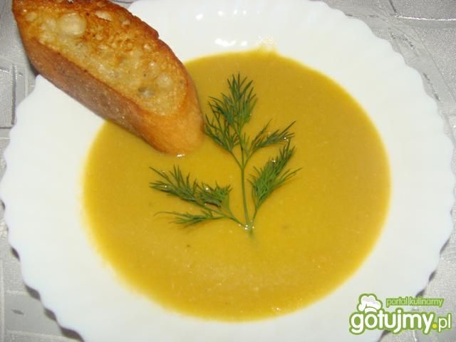 Wielowarzywny krem Edzi z grzankami