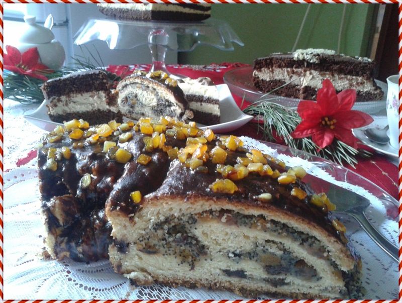 Wieniec makowo-bakaliowy Wieniec makowo-bakaliowy