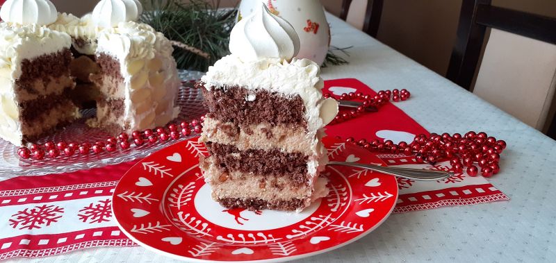 Wieniec z białym makiem i masłem orzechowym