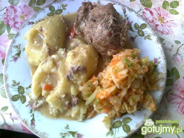 Wieprzowe zraziki z ogórkiem