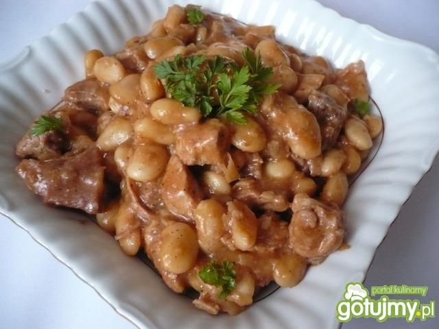 Wieprzowina duszona z fasolą Wieprzowina duszona z fasolą