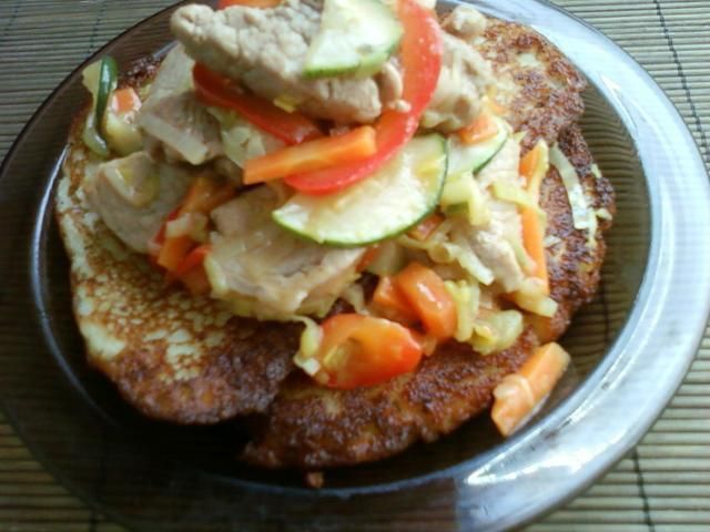 Wieprzowina po syczuańsku z cukinią Wieprzowina po syczuańsku z cukinią