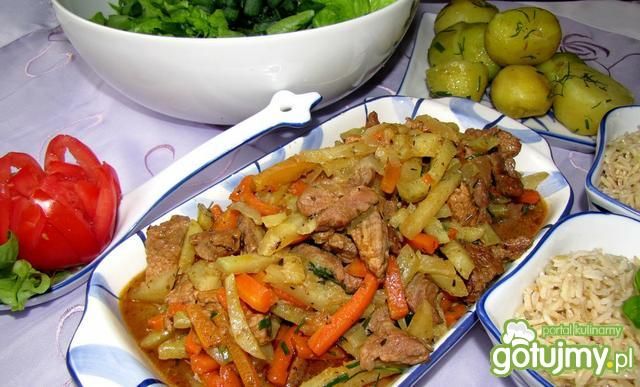 Wieprzowina teriyaki z kalarepką Wieprzowina teriyaki z kalarepką