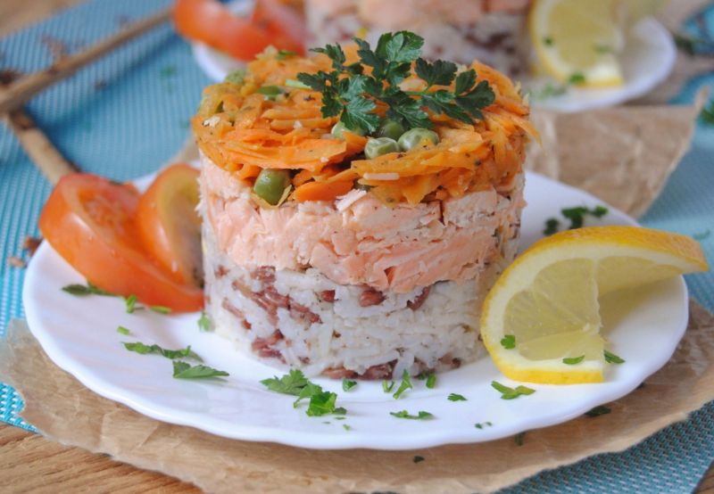 Wieżyczki ryżowe z łososiem Wieżyczki ryżowe z łososiem