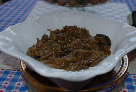 Wigilijna kapusta z grzybami i powidłami Wigilijna kapusta z grzybami i powidłami