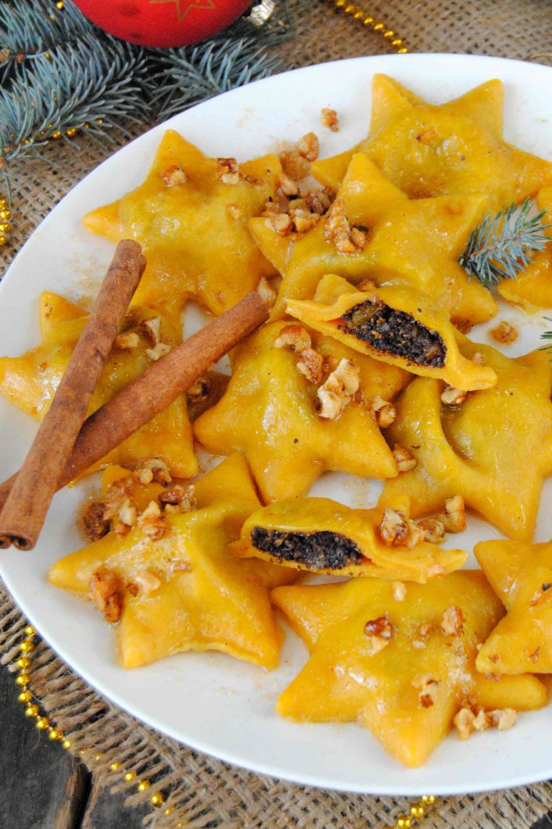 Wigilijne pierogi z makiem- gwiazdeczki