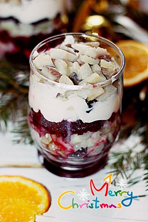 Wigilijny śledzik ze śliwką i żurawiną