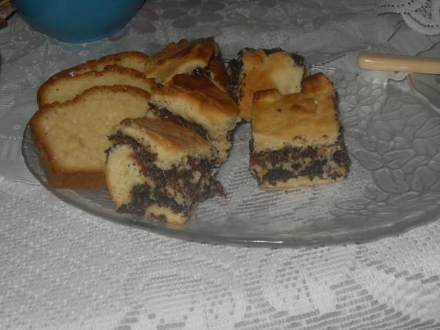 Wilgotny makowiec drożdżowo-kruchy 