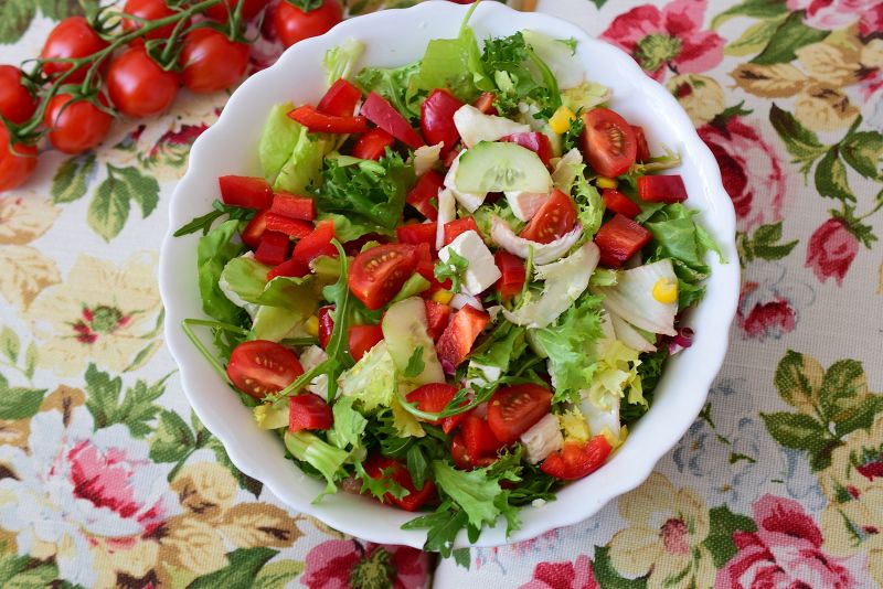 Wiosenna sałatka  Wiosenna sałatka