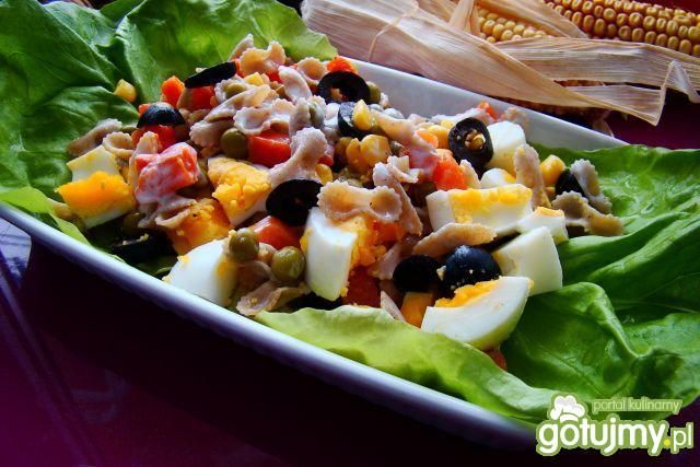 Wiosenna sałatka Iwy  Wiosenna sałatka Iwy