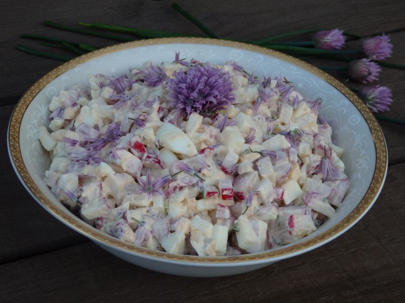 Wiosenna sałatka jajeczna Wiosenna sałatka jajeczna