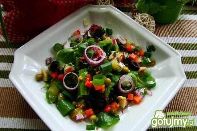 wiosenna sałatka na zielono 