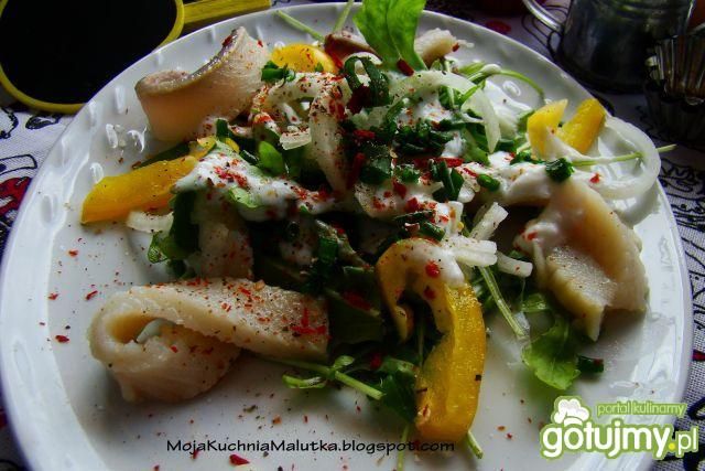 Wiosenna sałatka śledziowa Iwy