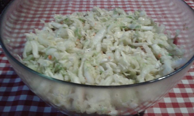 Wiosenna sałatka warstwowa Wiosenna sałatka warstwowa