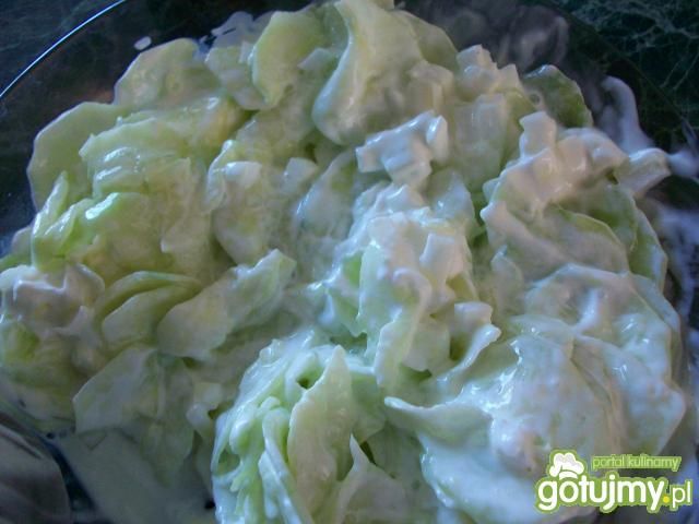 Wiosenna sałatka z ogórków