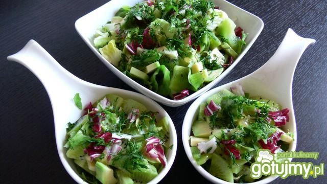 Wiosenna surówka z kiwi