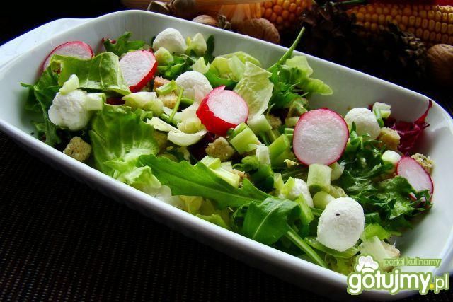 Wiosenna z kulkami serai grzankami