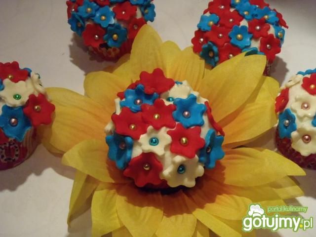 Wiosenne babeczki Wiosenne babeczki