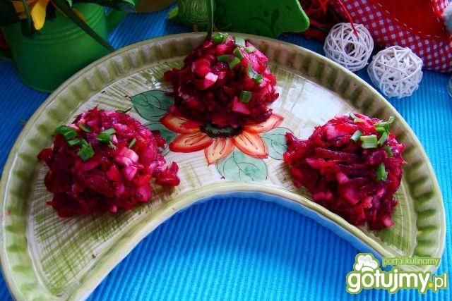 Wiosenne buraczki z jajkiem Wiosenne buraczki z jajkiem