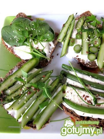 Wiosenne kanapki na zielono