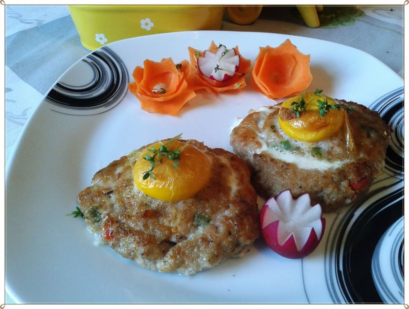 Wiosenne kotleciki mielone  z jajkiem sadzonym 